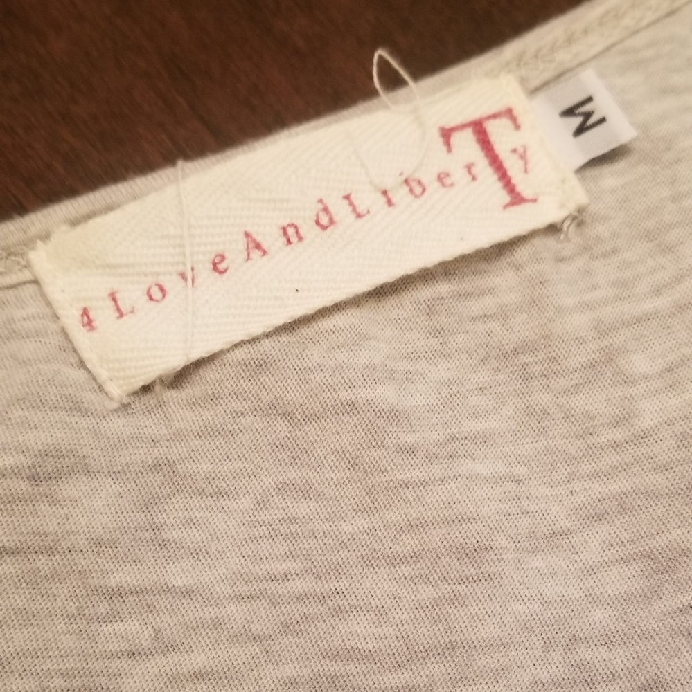 LoveAndLiberty Women's Sleeveless Blouse-Size Med